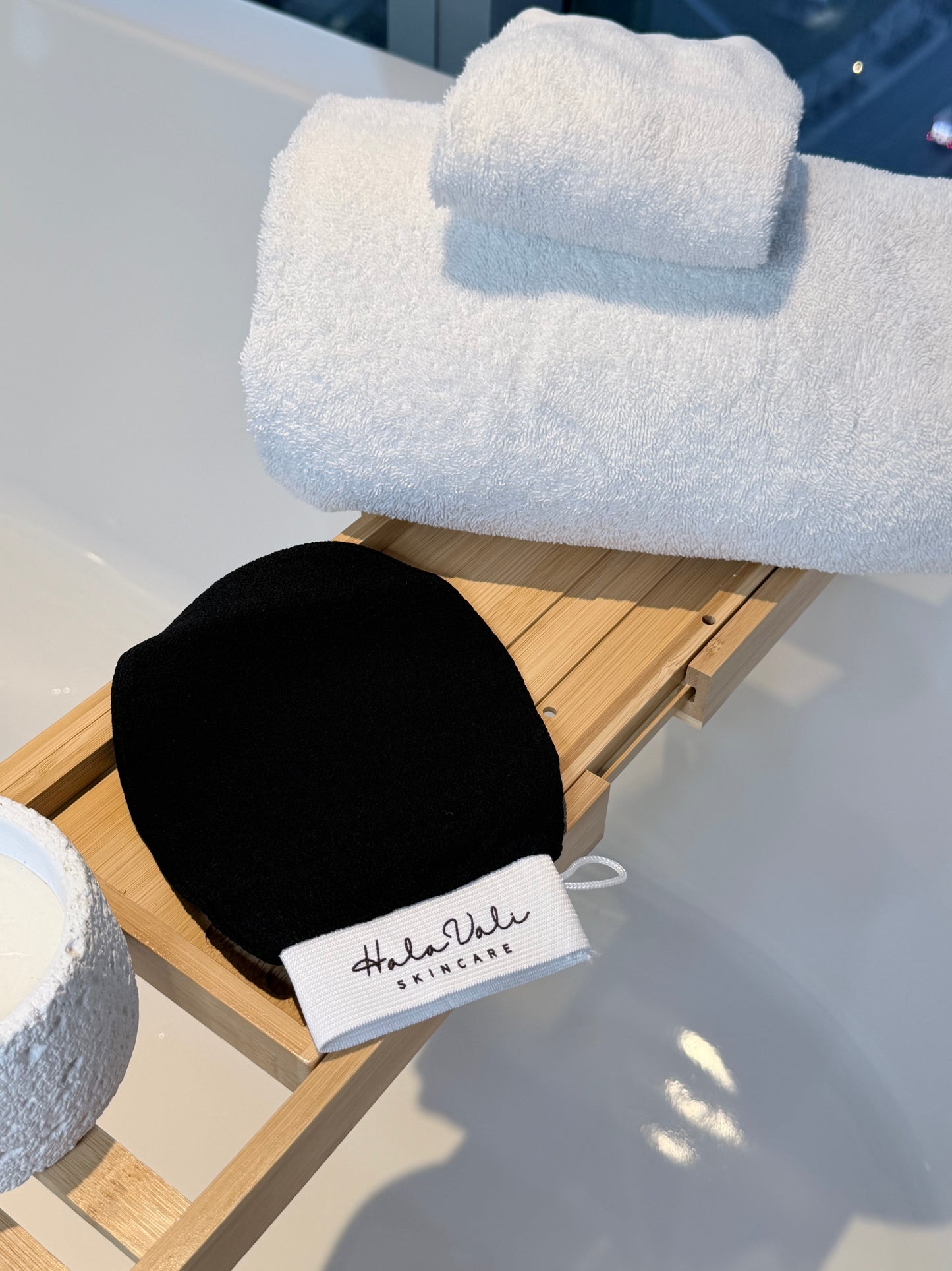 Hala Vali Exfoliating Gloves