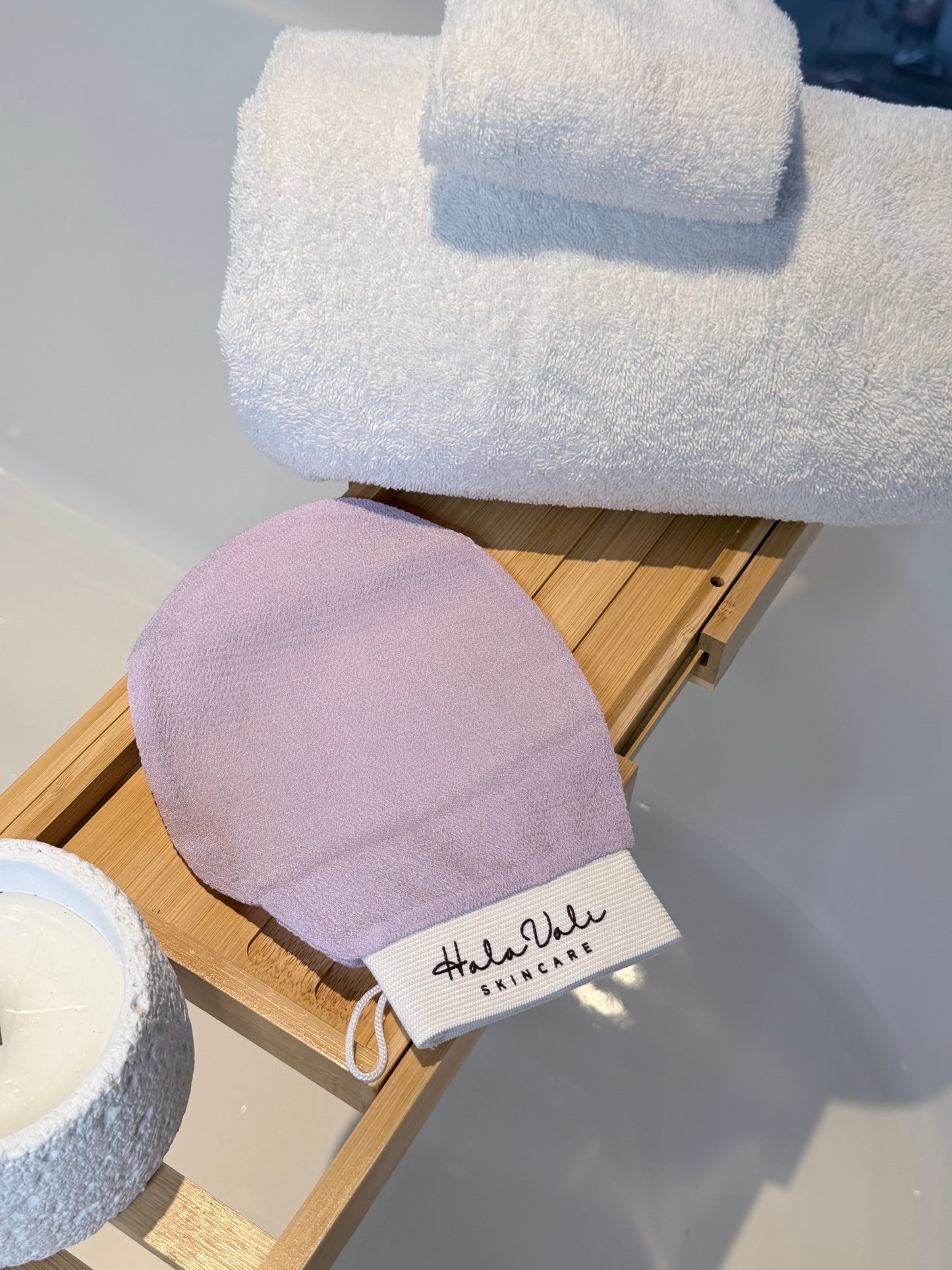 Hala Vali Exfoliating Gloves
