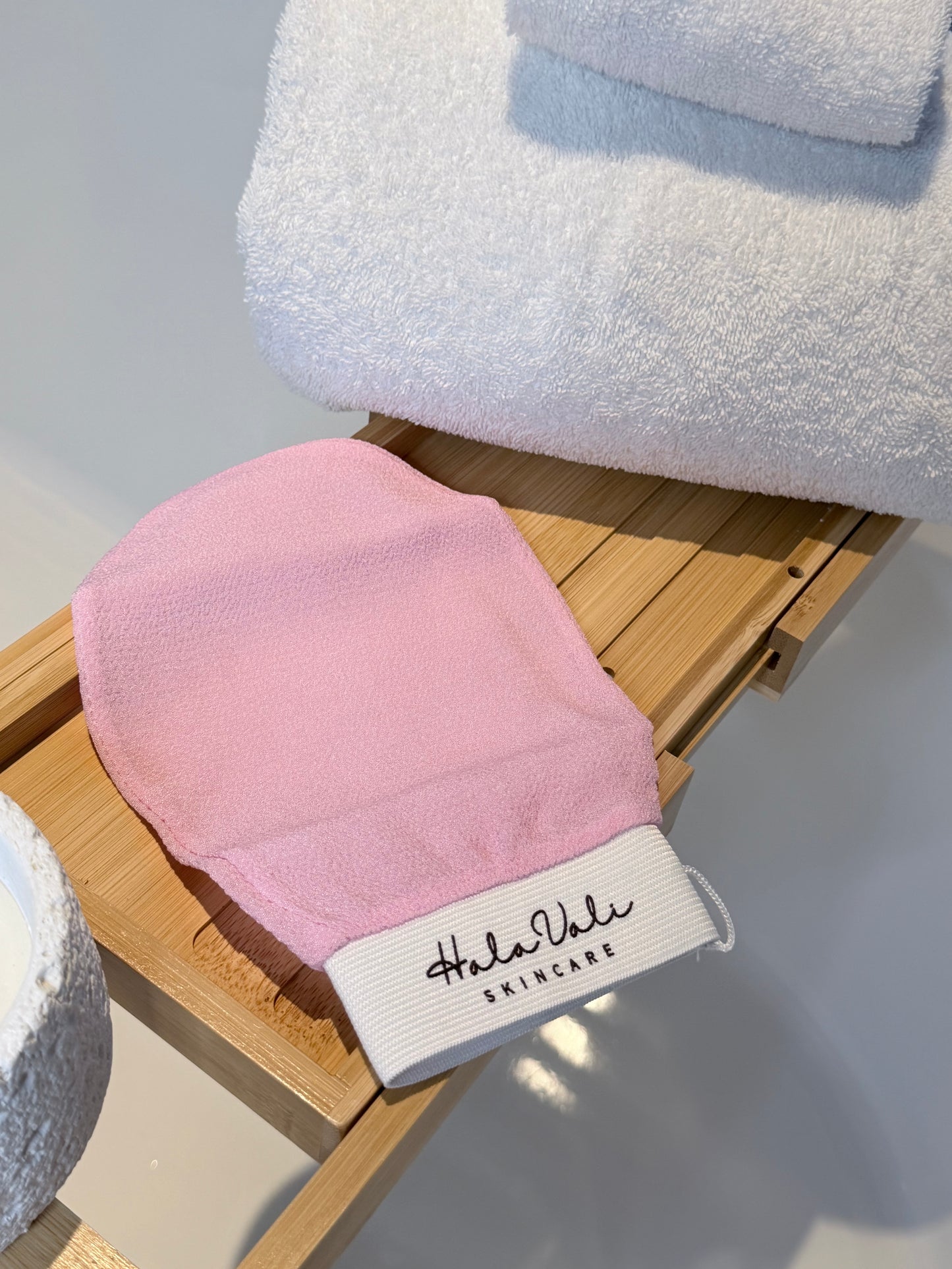 Hala Vali Exfoliating Gloves